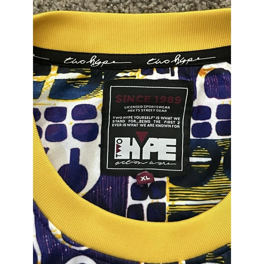 Two Hype NBA LAB Los Angeles Lakers All Over Print Tee Gold Embroidered Size XL